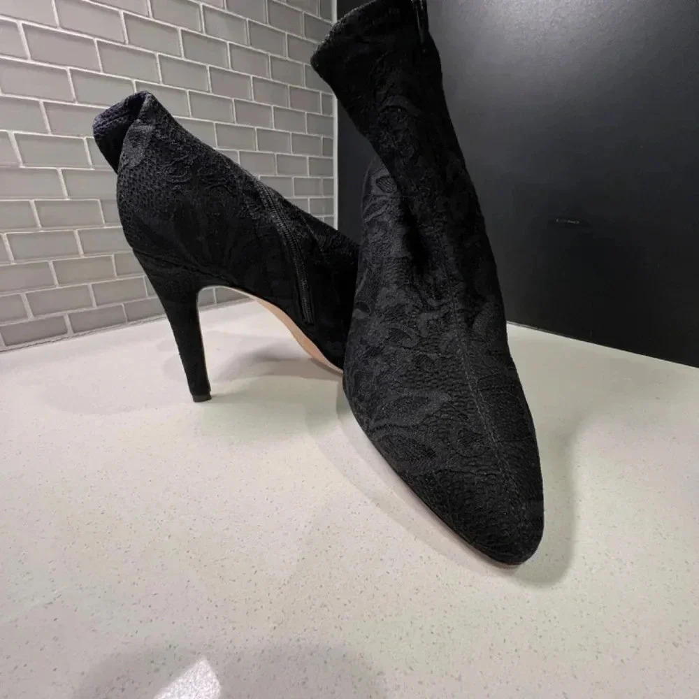 Antonio Milani Black Lace Boots Size 10 - Picture 4 of 10